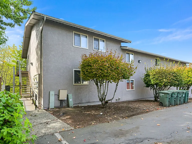 1212 Nevada St — Photo 24