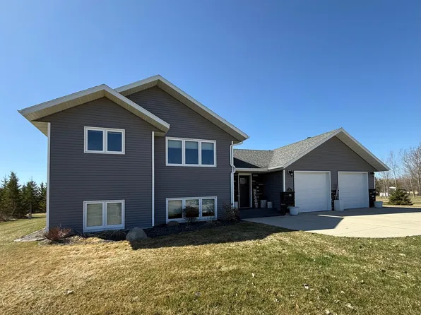 506 Hill Ave S, Middle River, MN 56737