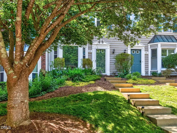 318 Silverberry Ct, Cary, NC 27513