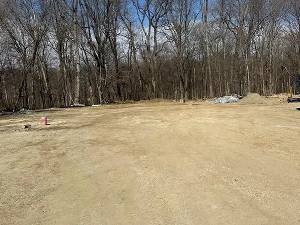 6590 Sylvania 6 Rd, Louisville, KY 40258