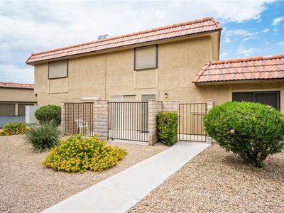 689 Pepper Tree Cir, Henderson, NV, 89014