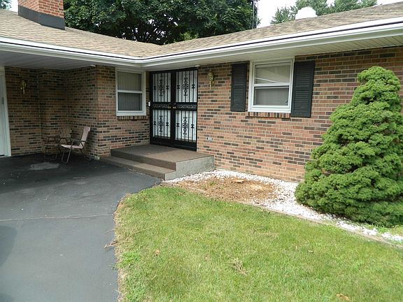 2nd image of 4962 Pepper Dr