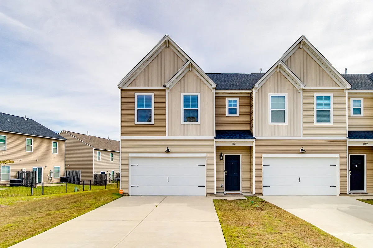 Building Photo - 1861 Gabriel Ln #MAIN