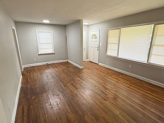 2nd image of 1713 Gillespie Ave