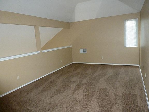 Large loft area, It can be used as game room, media room, study, or third bedroom