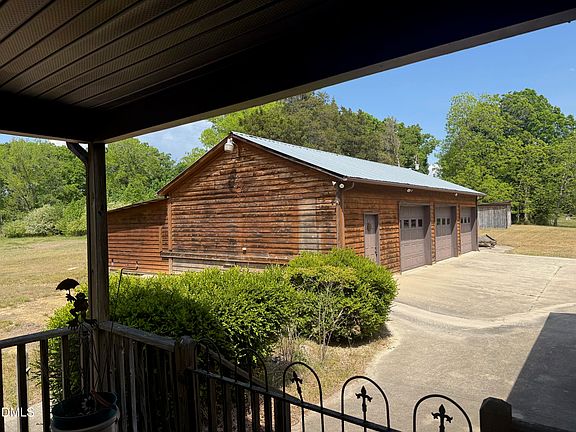 3rd image of 140 Kimball Rd