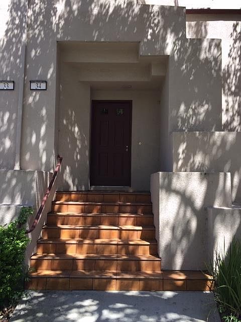 1st image of 34 E Court Ln