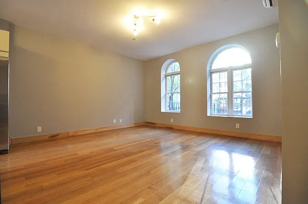 Rented by EXR Somerset LLC | media 3