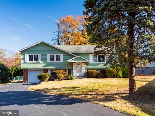 2625 Sunset 1/2 Blvd, Broomall, PA 19008