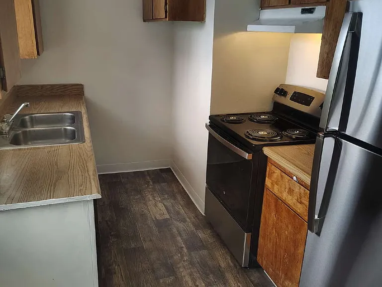 2125 North Ave #17 — Photo 8