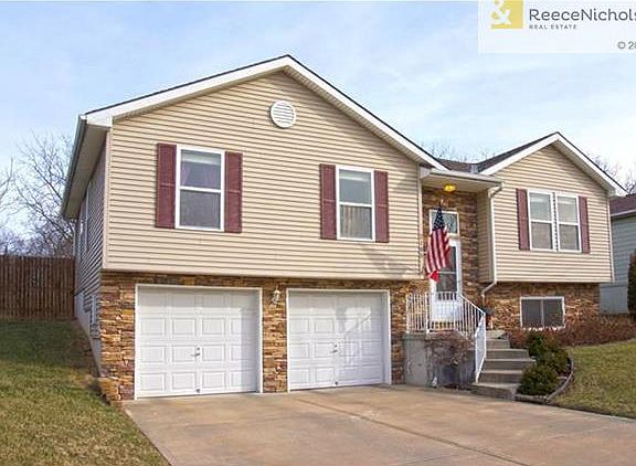 Welcome to 2105 S 39th Street!