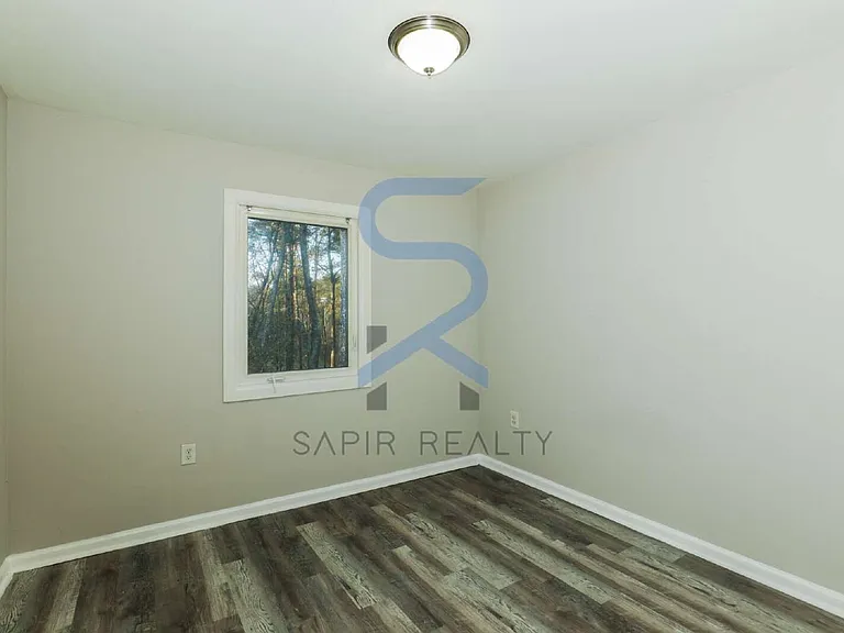 166 Anderson Ave NW #B12 — Photo 4