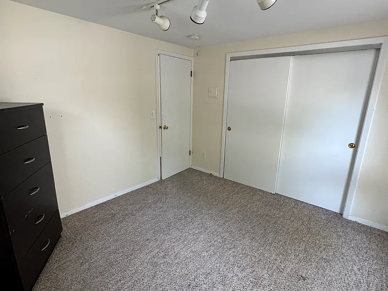 425 Old Town Rd #2 — Photo 2