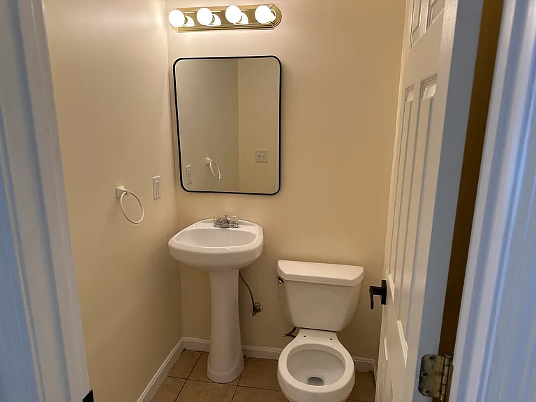 525 Water St #2 — Photo 14