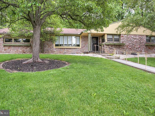 1835 Lorraine Rd, Reading, PA 19604