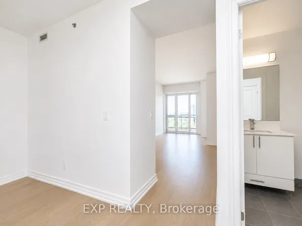 225 Sackville St #1306, Toronto, ON M5A 0B9