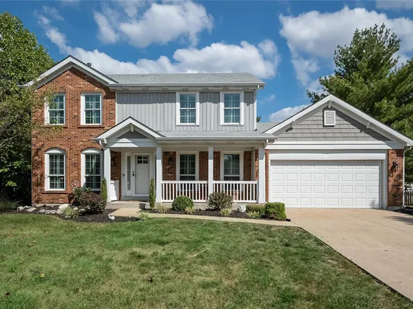 107 Starlight Ridge Ct, Saint Charles, MO 63304