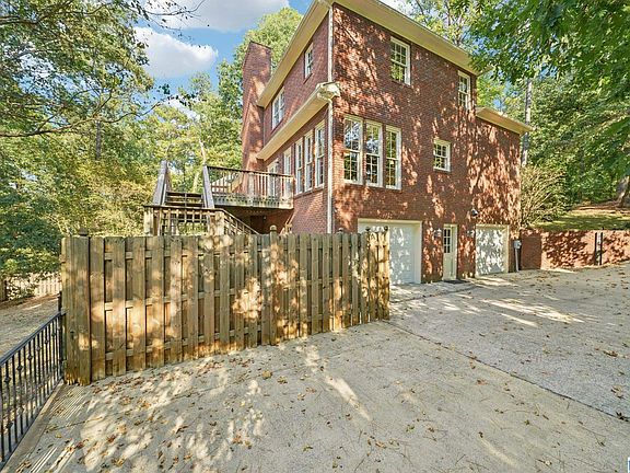 3rd image of 873 Tulip Poplar Dr
