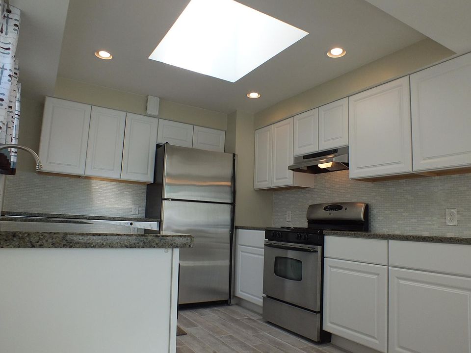 1st image of 37718 Green Dr