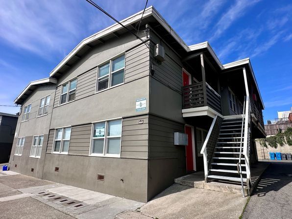 3210-3240 Vicente St #1