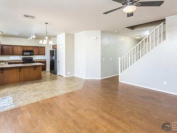 3rd image of 17387 N Costa Brava Ave