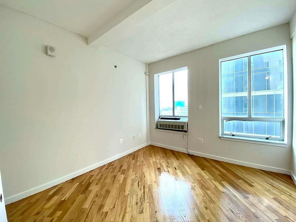 1st image of 29-28 41st Ave #903A
