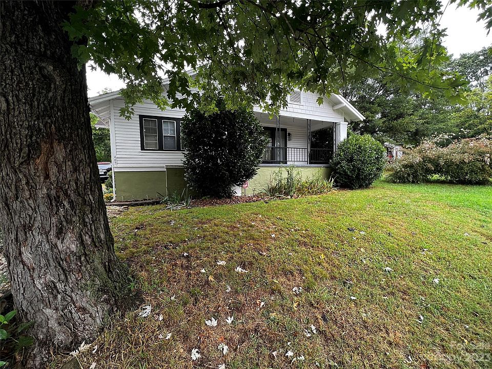 1st image of 407 3rd Ave SE #9