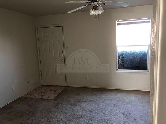 3rd image of 1702 Benttree Dr #404488222