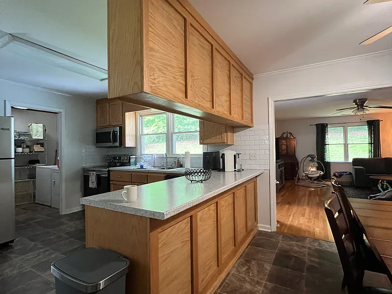 1755 Madison Ave — Photo 6