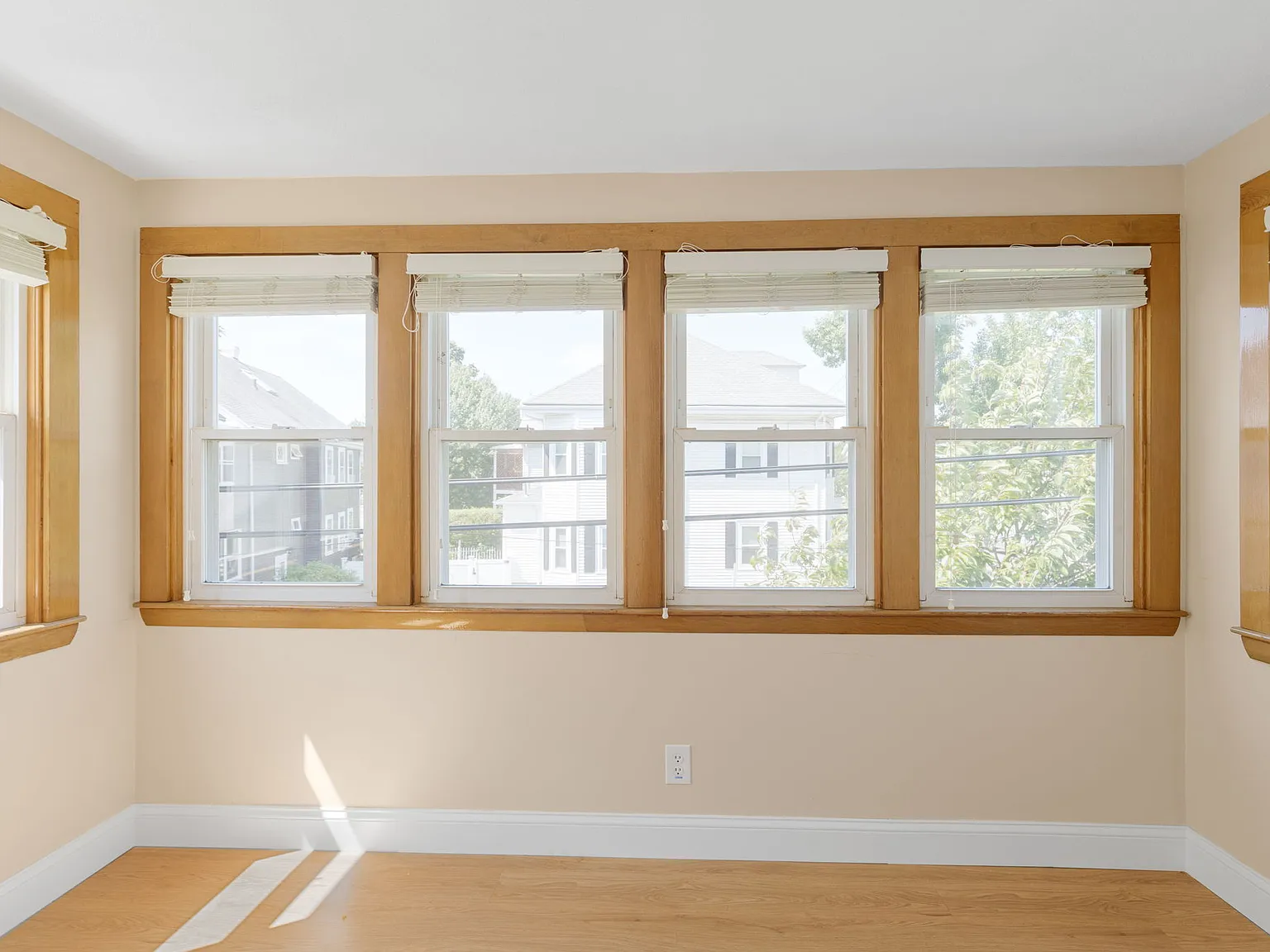 4 bed, 1850 sqft, $4,100 — Photo 4