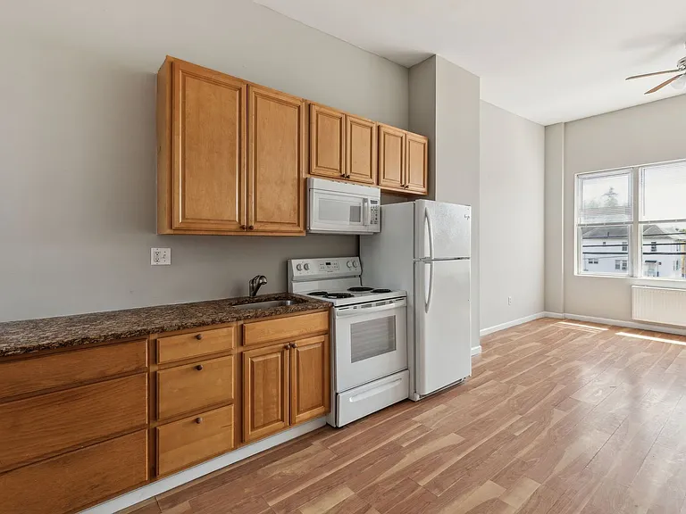 7331 W Chester Pike #A — Photo 17