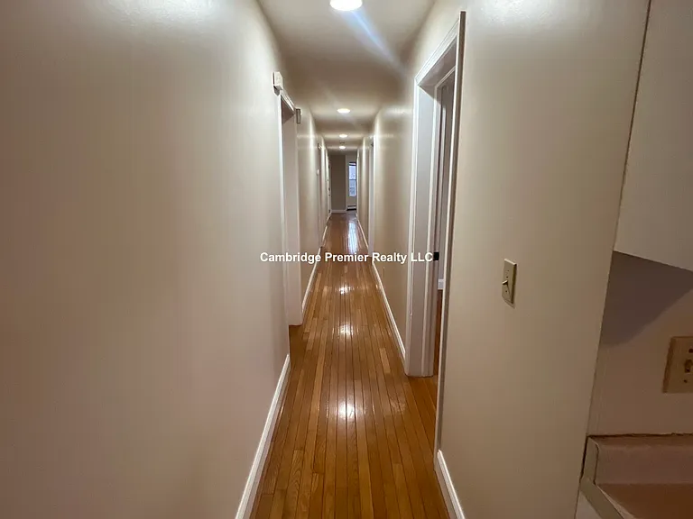 279 Pearl St #2L — Photo 2