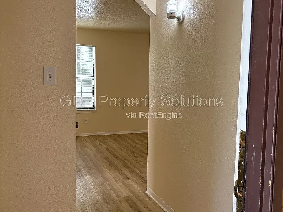 1116 Coal Ave SW #10