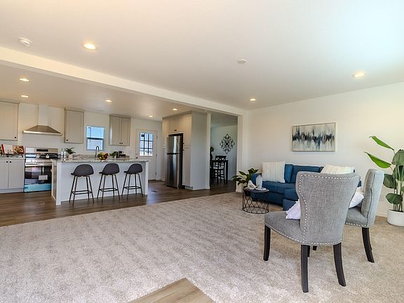 4th image of 6 Gallinas Cir