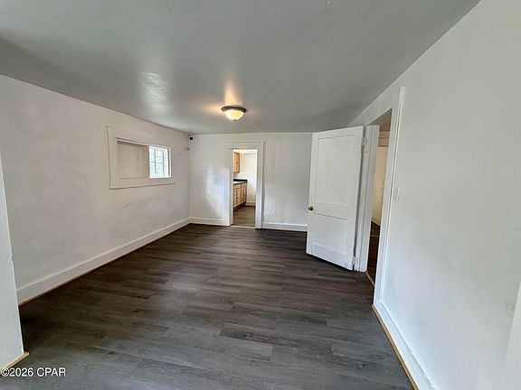 3rd image of 2901 Orange St