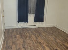 5446 Angora Ter, Philadelphia, PA