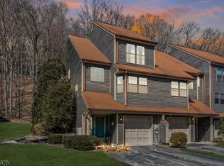 27 Concord Rd APT A, West Milford, NJ 07480