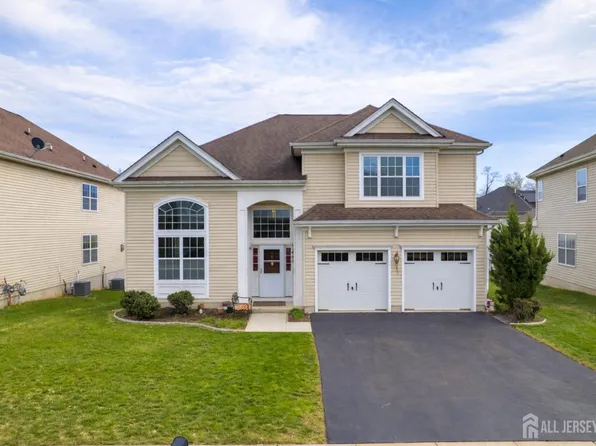 50 Dahlia Ct, Piscataway, NJ 08854