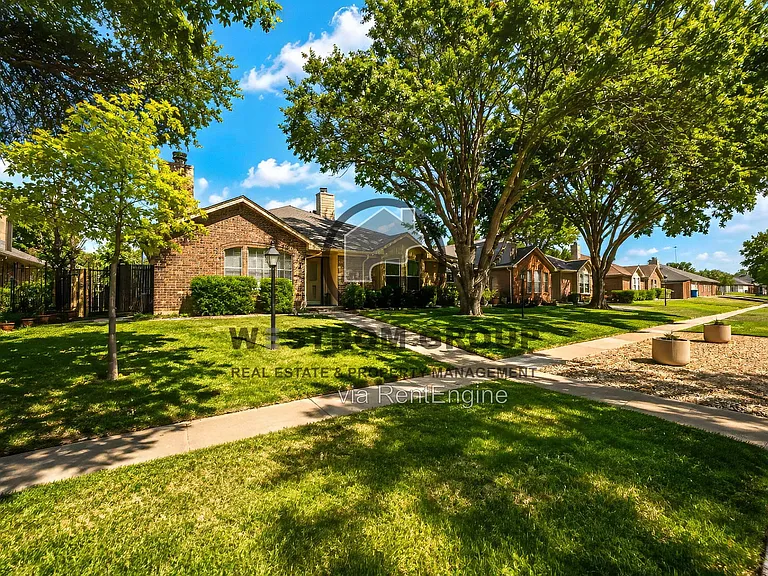 316 Crowe Dr — Photo 5