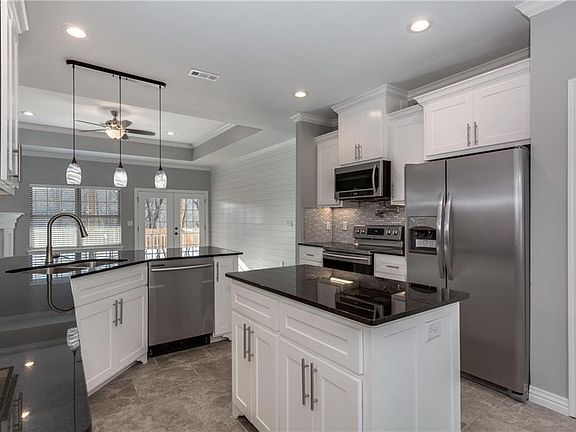 4th image of 50 Overton Dr