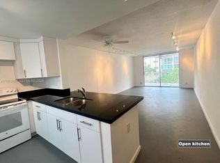 619 NE 14th Ave APT 304, Hallandale, FL 33009