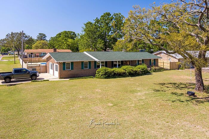 1st image of 3677 Beagles St
