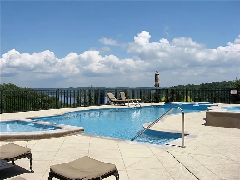 Private pool