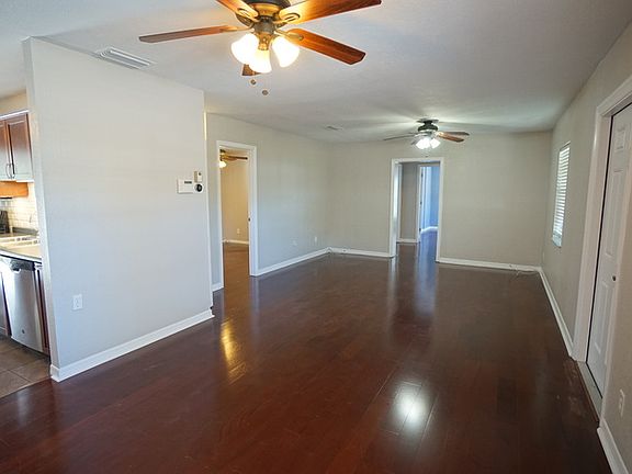 4th image of 3213 W Leila Ave