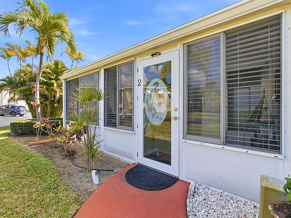 3rd image of 308 NE 17th Avenue #2