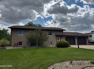 18193 Westside Acres, Clear Lake, SD 57226