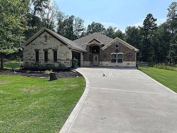 5th image of 35 Noah Dr