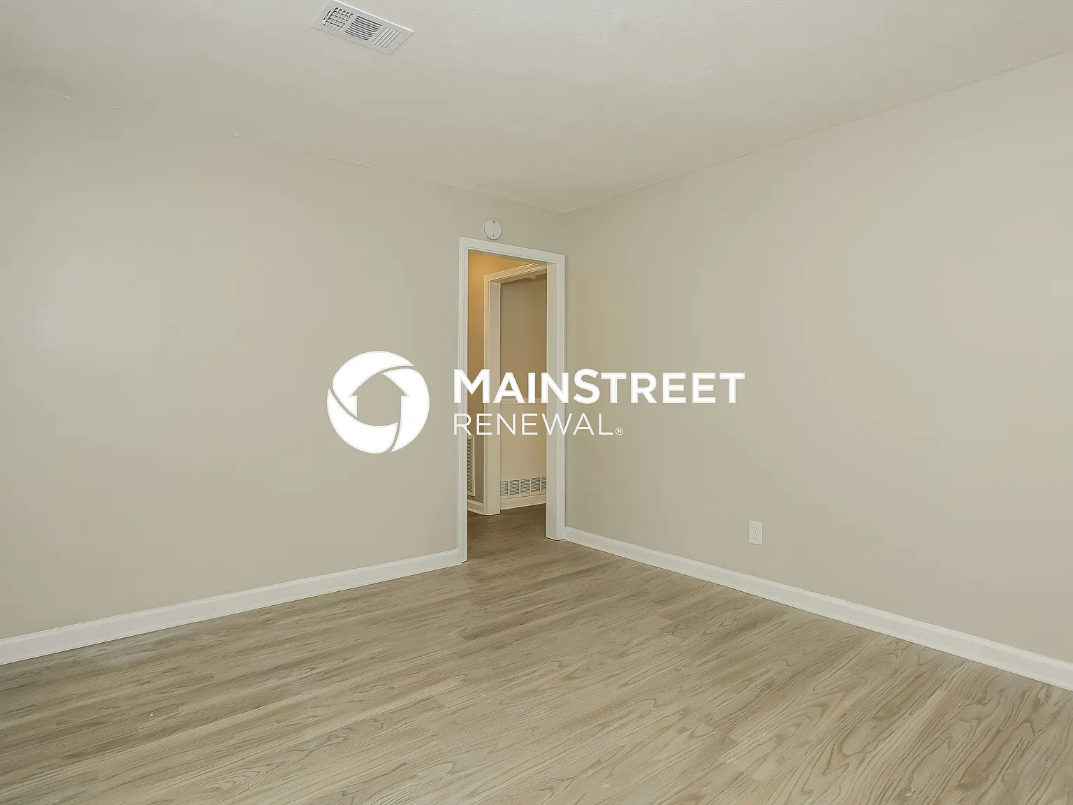6096 Lynne Circle SW — Photo 4