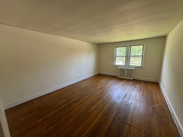 148-35 Bayside Ave #3D, Flushing, NY 11354