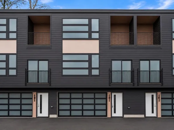 9 Franklin St #2, Salem, MA 01970